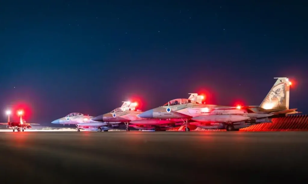 Israel denies Iranian claim of downing Israeli fighter jet | Epicstorian News Israeli fighter jet flies over Tehran during coordinated IDF airstrike amid escalating Iran-Israel military conflict.