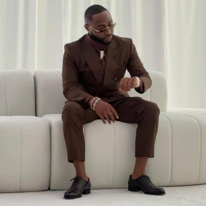 Photos: Davido and Chioma $3.7 Million Miami CHIVIDO 2025 White Wedding | Epicstorian News Davido spends $3.7 million on CHIVIDO 2025 Miami white wedding ceremony Davido wearing a luxury watch at the CHIVIDO 2025 Miami wedding ceremony