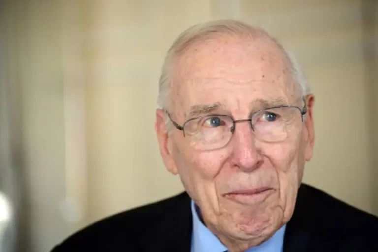 Jim Lovell Apollo 13 commander in NASA astronaut suit