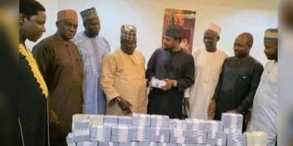 Adamawa lawmaker Jafar Abubakar gives N224m cash to youths and friends | Epicstorian News Adamawa lawmaker Jafar Abubakar hands out N224 million cash in mint notes to youths and friends.