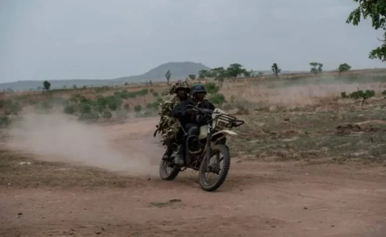 Armed insurgents attacked a Nigerian military barracks in Banki, forcing soldiers to retreat across the border.