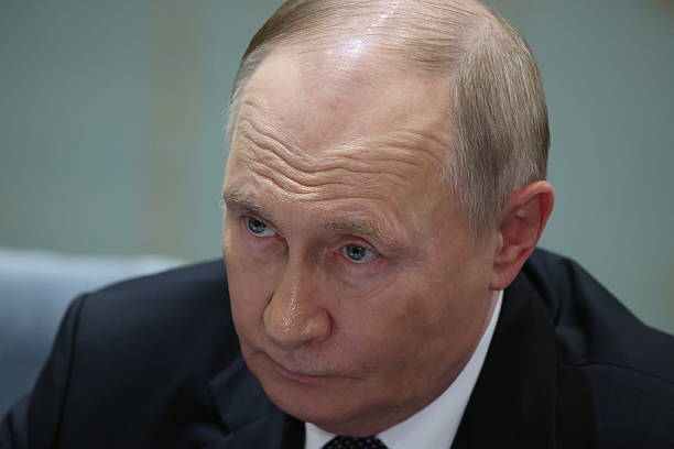 Putin speaks at Vladivostok forum declaring Western troops in Ukraine would be a legitimate target for Moscow's army.