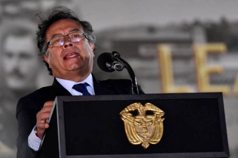Gustavo Petro speaks during a press briefing in Bogotá following Trump’s remarks on U.S.–Colombia relations.