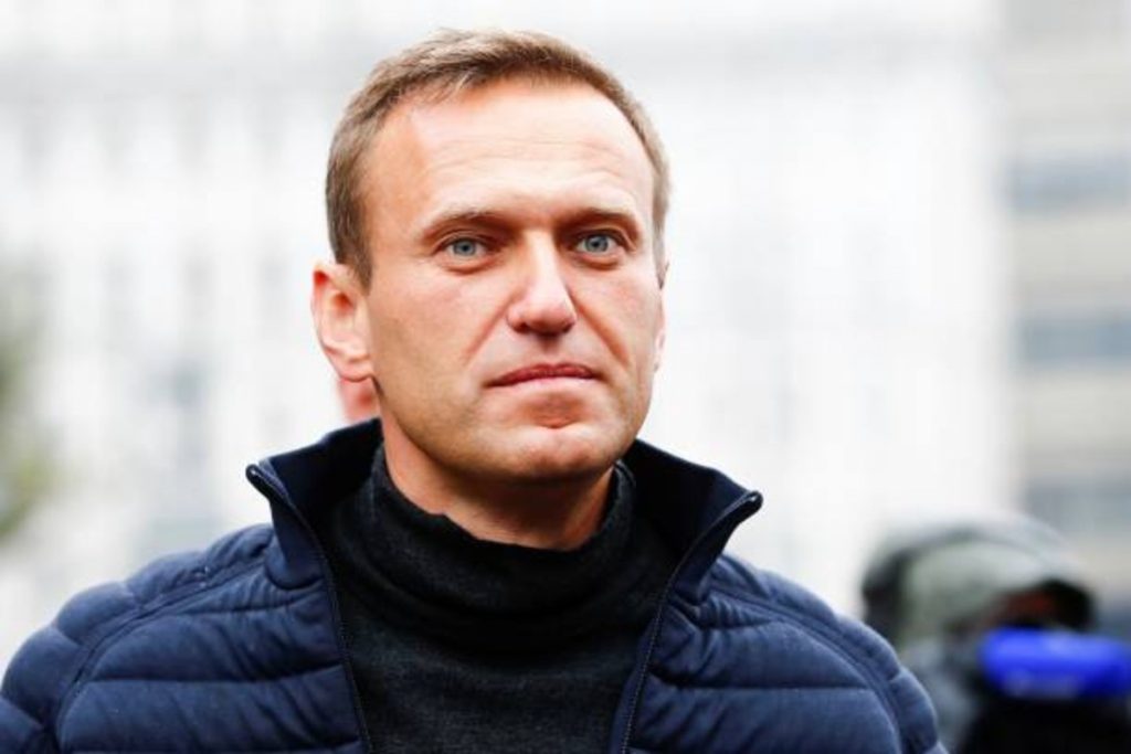 Putin accused of killing Alexei Navalny with dart frog toxin, UK says | Epicstorian News Alexei Navalny pictured before imprisonment, linked to UK and European epibatidine poisoning report